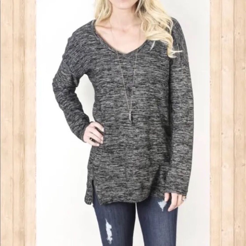 Splendid Women's Grey Marled Knit Long Sleeve V-Neck Tunic Top